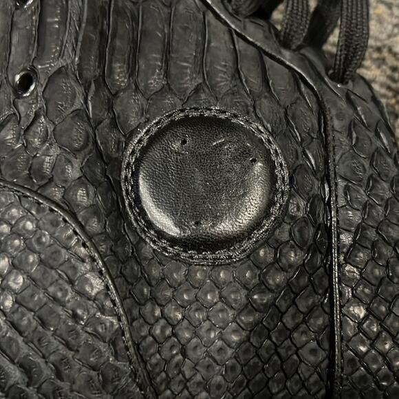 Christian Louboutin Black High-Top Sneakers Louis Flat Python Wax - Picture 5 of 9